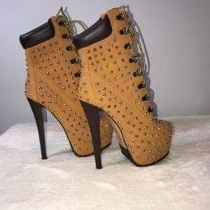 Womens high heeled work boots size 7